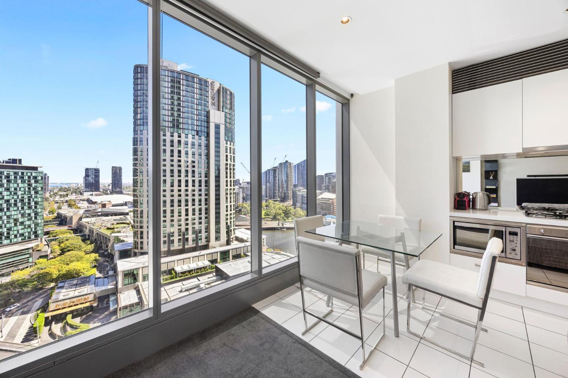 Luxury Designer Suite In Most Prestigious Location In Melbourne Esterno foto